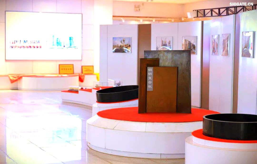 1748325050766976.png 0a698836478e07383d7a298285345cad.png